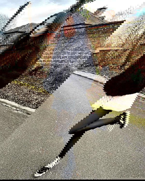 cata.leyah image ~ Altpins