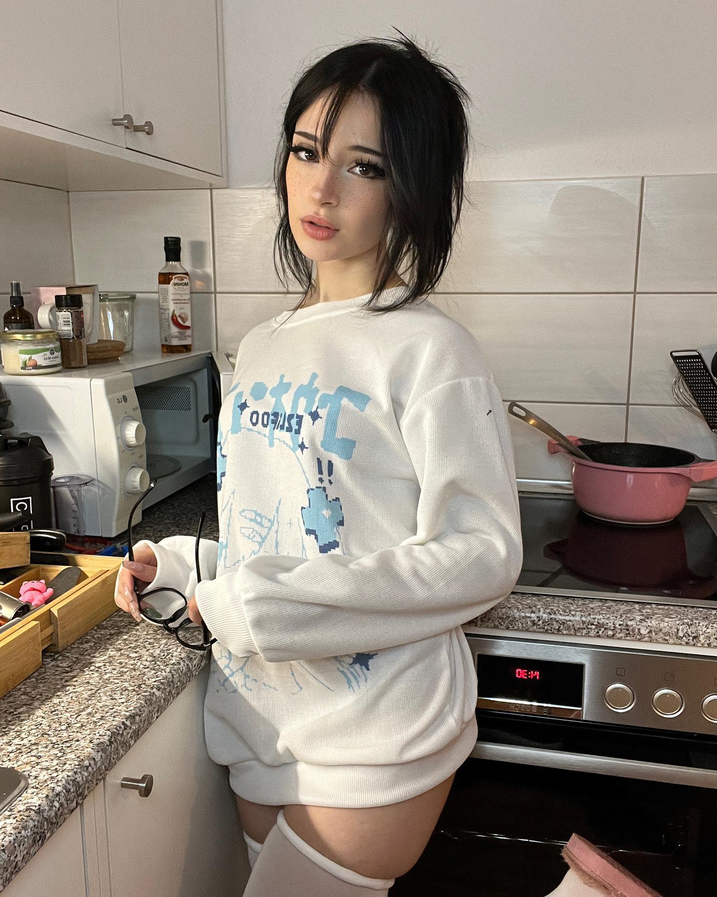 cata.leyah instagram image archive image