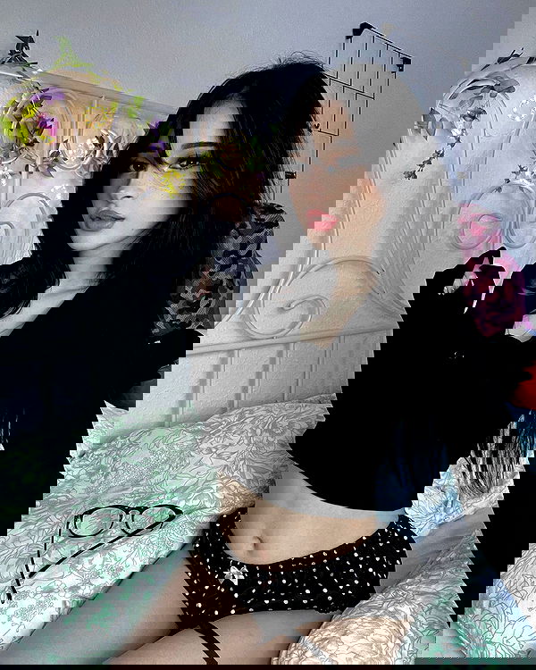 cata.leyah image ~ Altpins