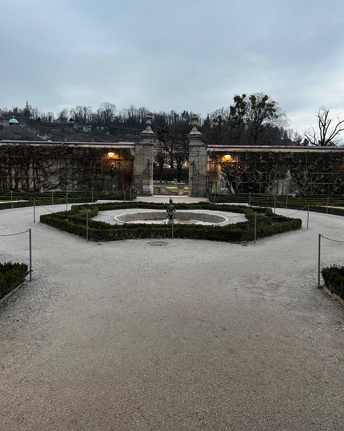 cata.leyah instagram image archive image