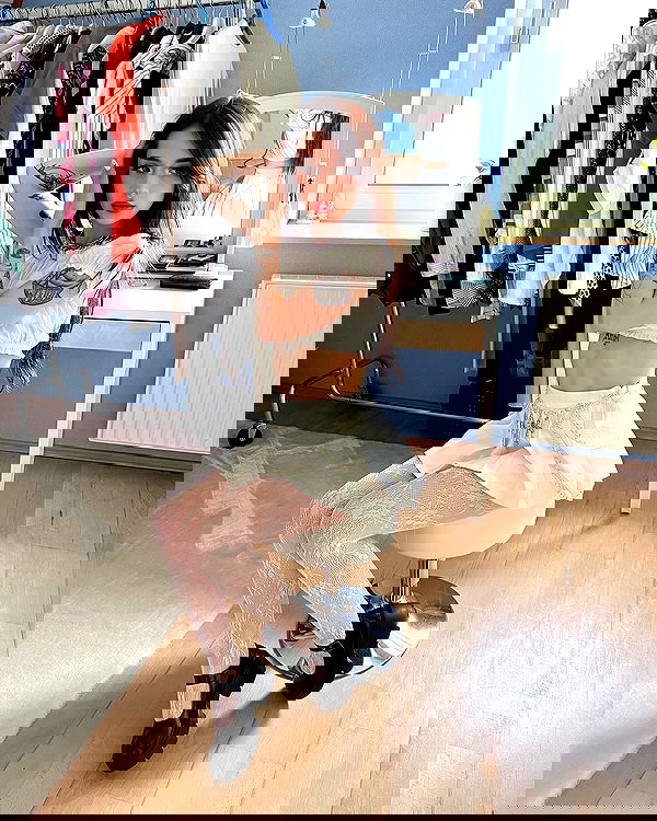 cata.leyah image ~ Altpins