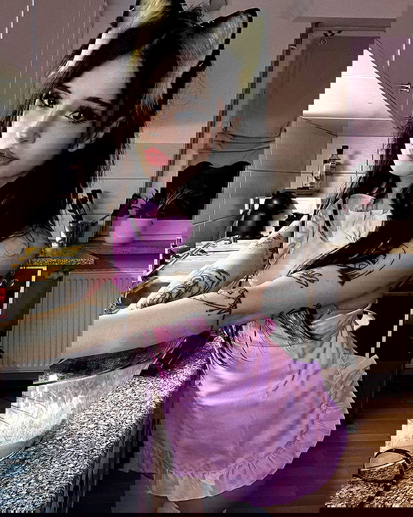 cata.leyah image ~ Altpins