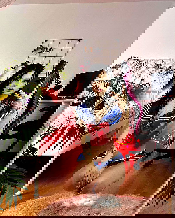 cata.leyah image ~ Altpins