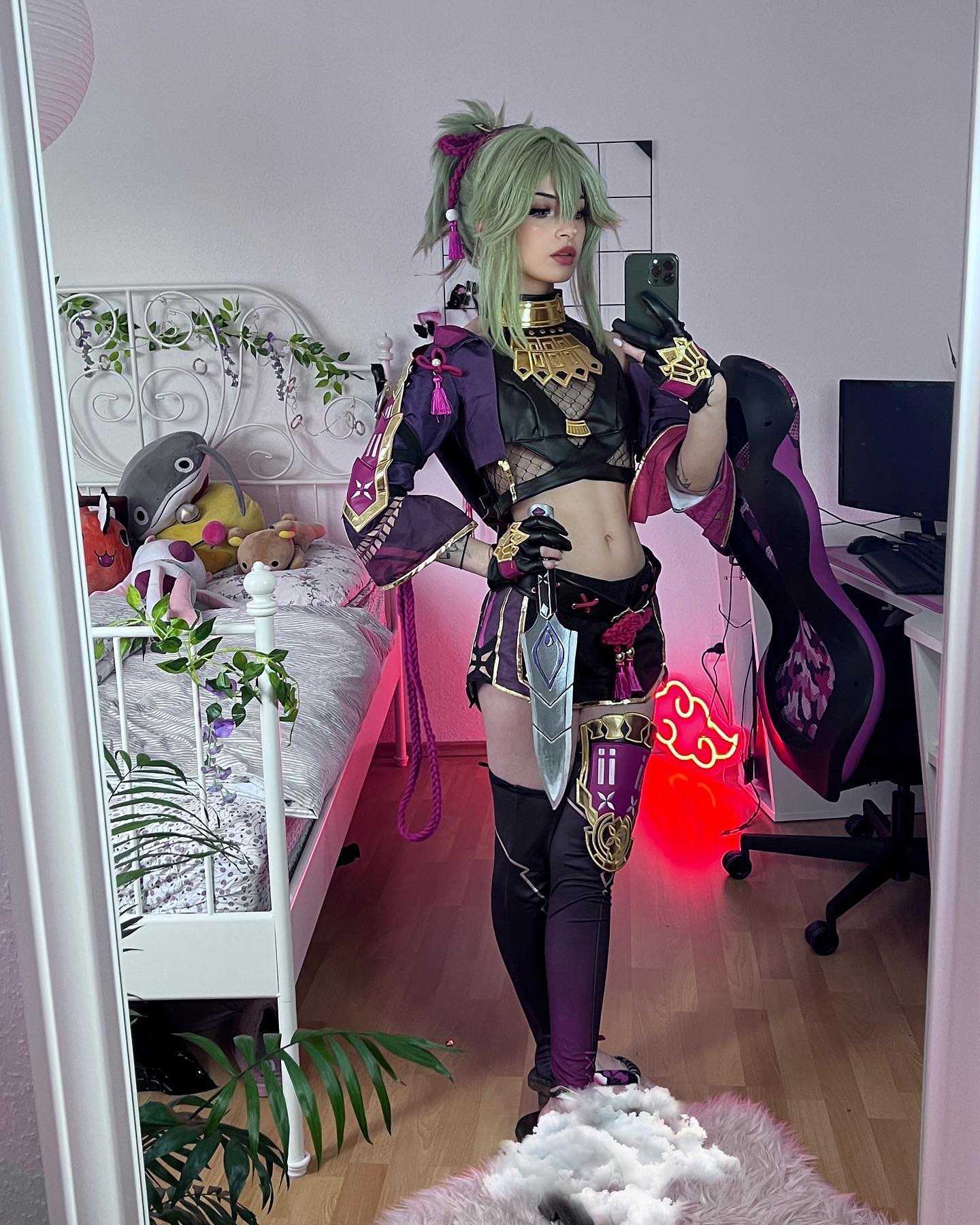 cata.leyah instagram image archive image