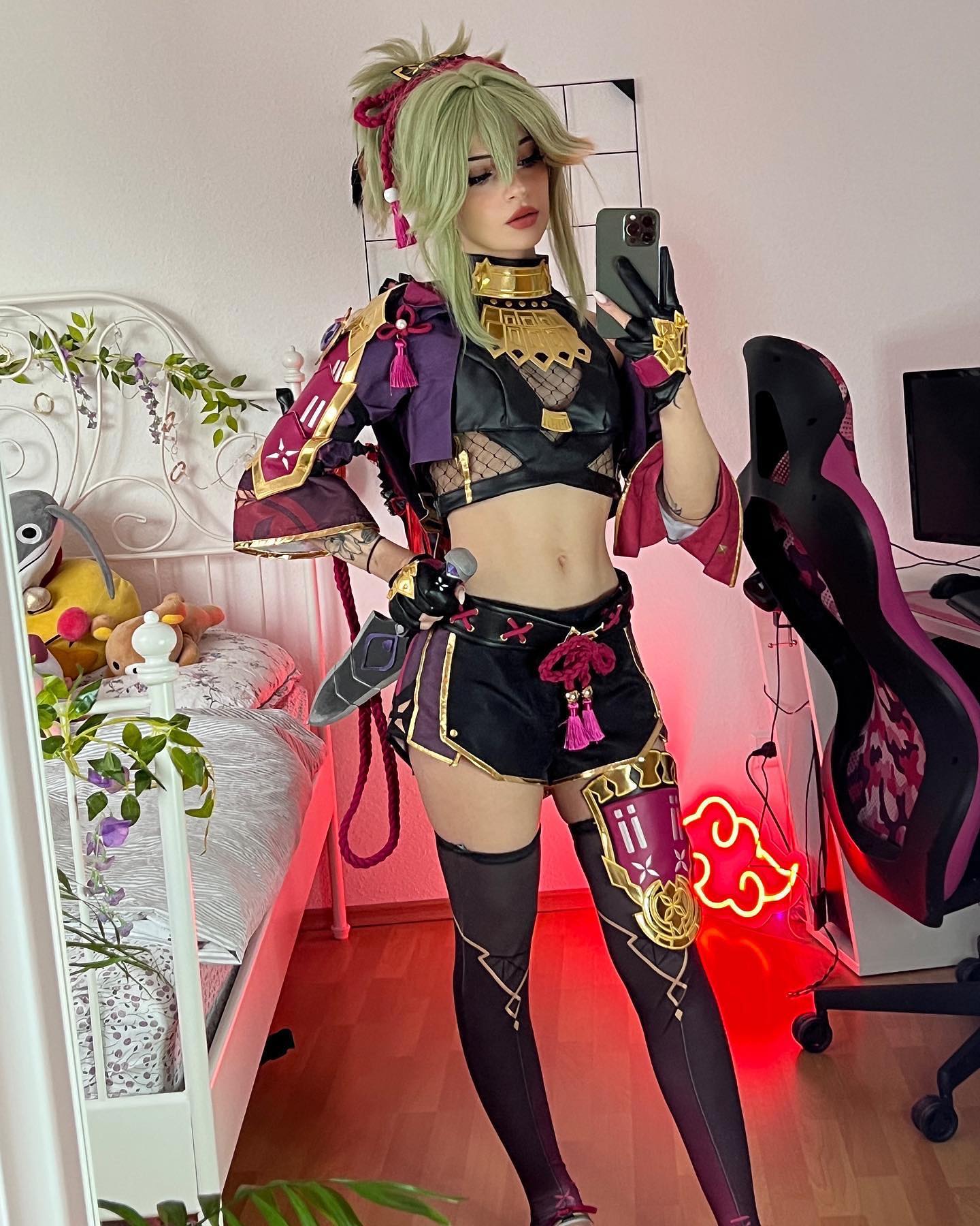 cata.leyah instagram image archive image