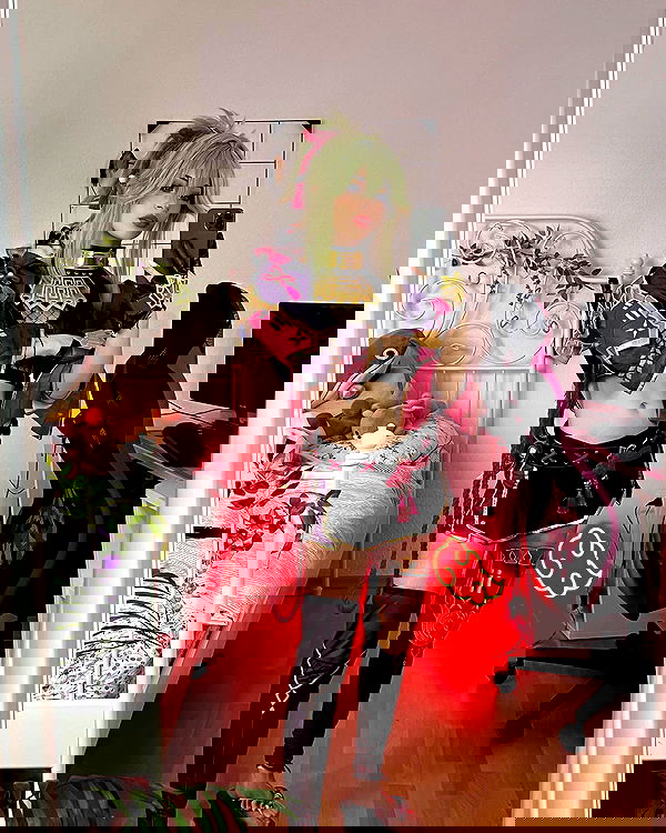 cata.leyah image ~ Altpins