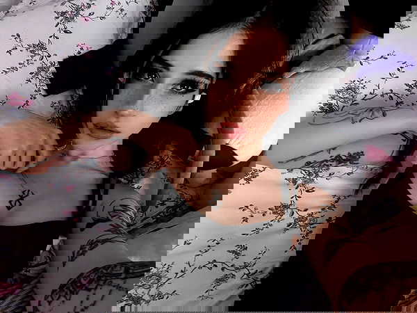 cata.leyah image ~ Altpins