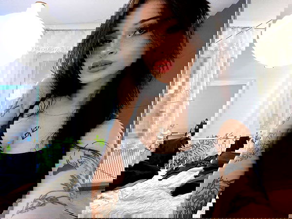 cata.leyah image ~ Altpins