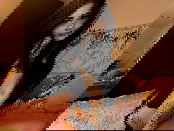 cata.leyah image ~ Altpins