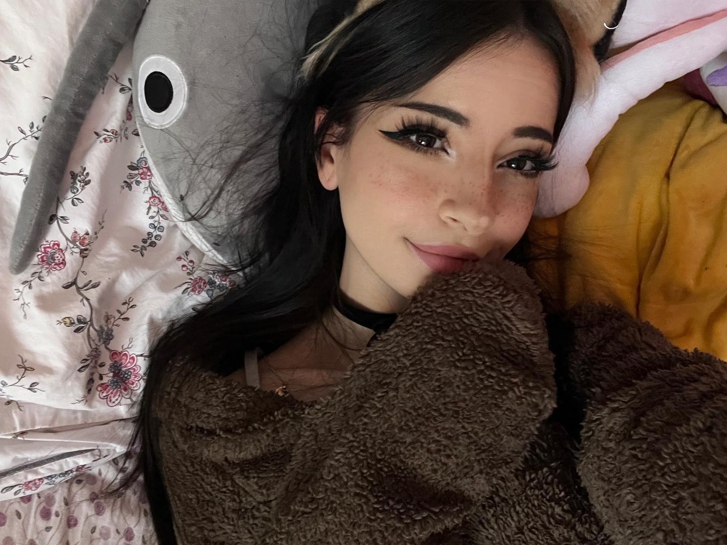 cata.leyah instagram image archive image