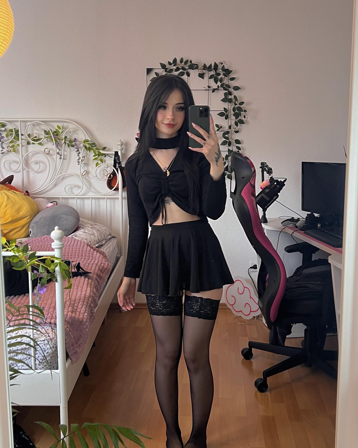 cata.leyah instagram image archive image