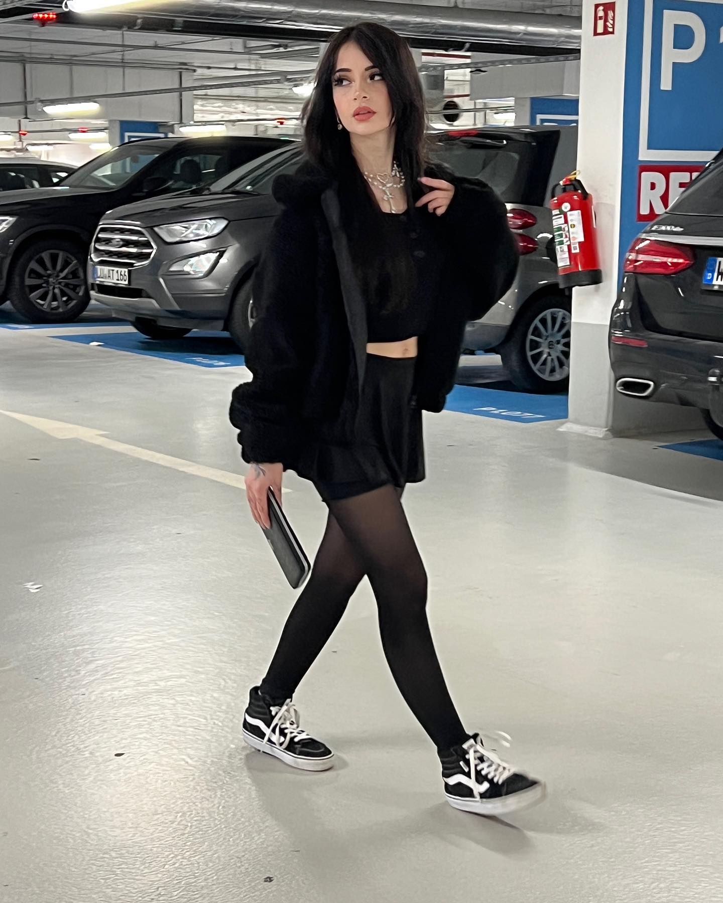 cata.leyah instagram image archive image