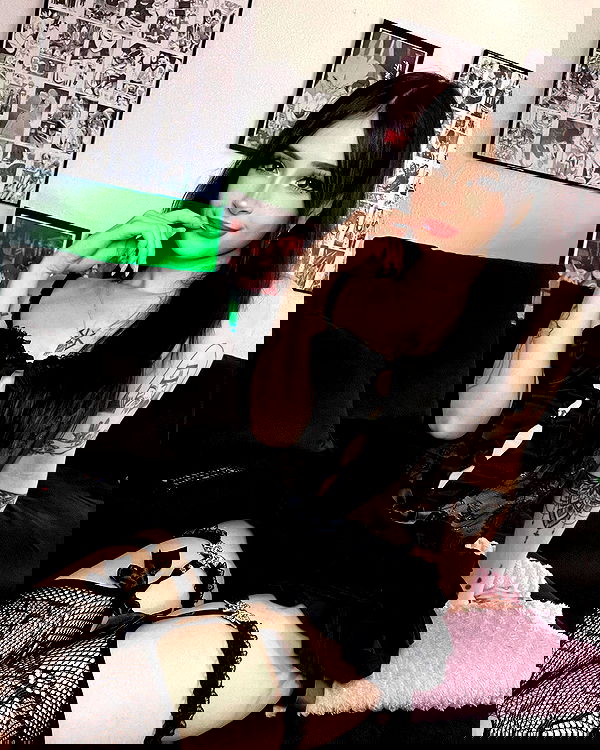 cata.leyah image ~ Altpins