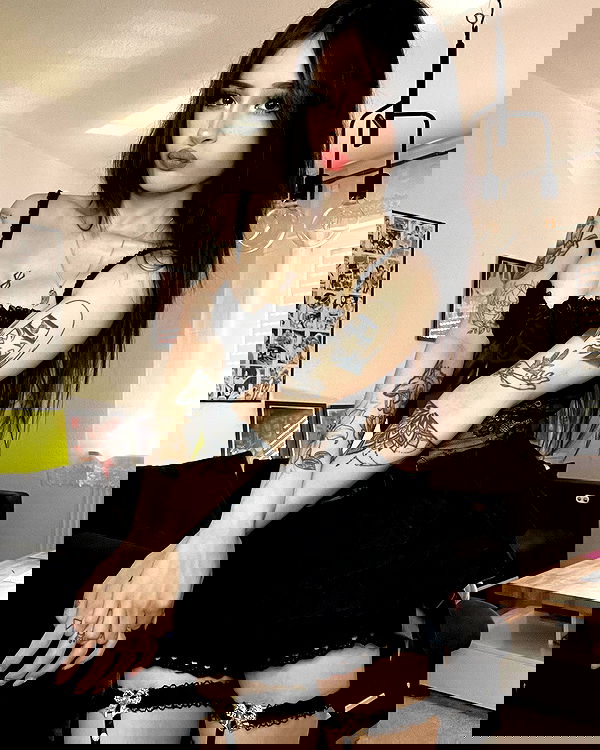 cata.leyah image ~ Altpins