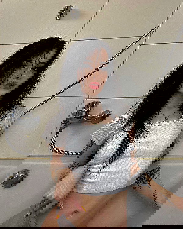 cata.leyah image ~ Altpins