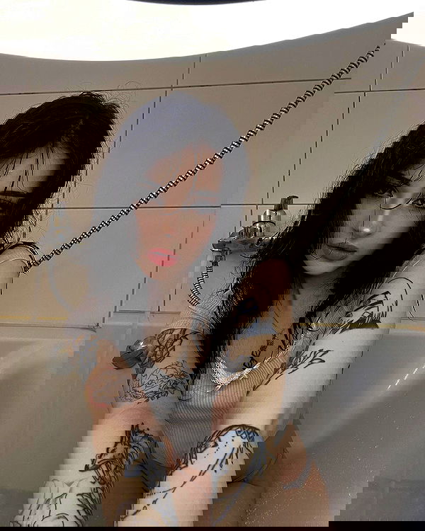 cata.leyah image ~ Altpins