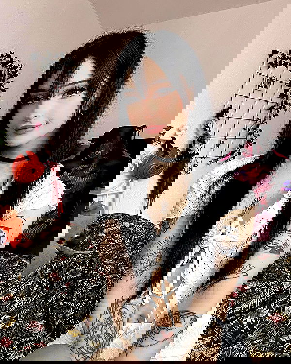 cata.leyah image ~ Altpins