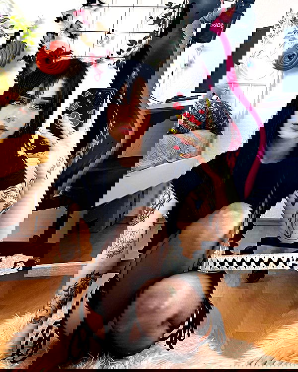 cata.leyah image ~ Altpins