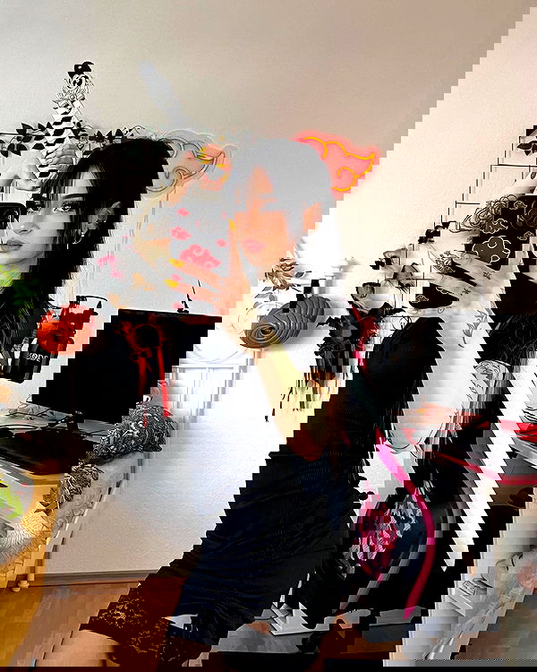 cata.leyah image ~ Altpins