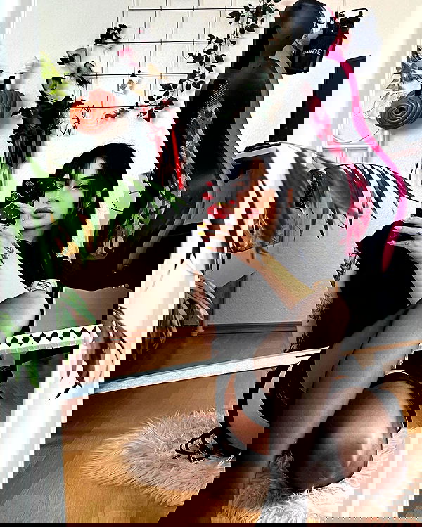 cata.leyah image ~ Altpins