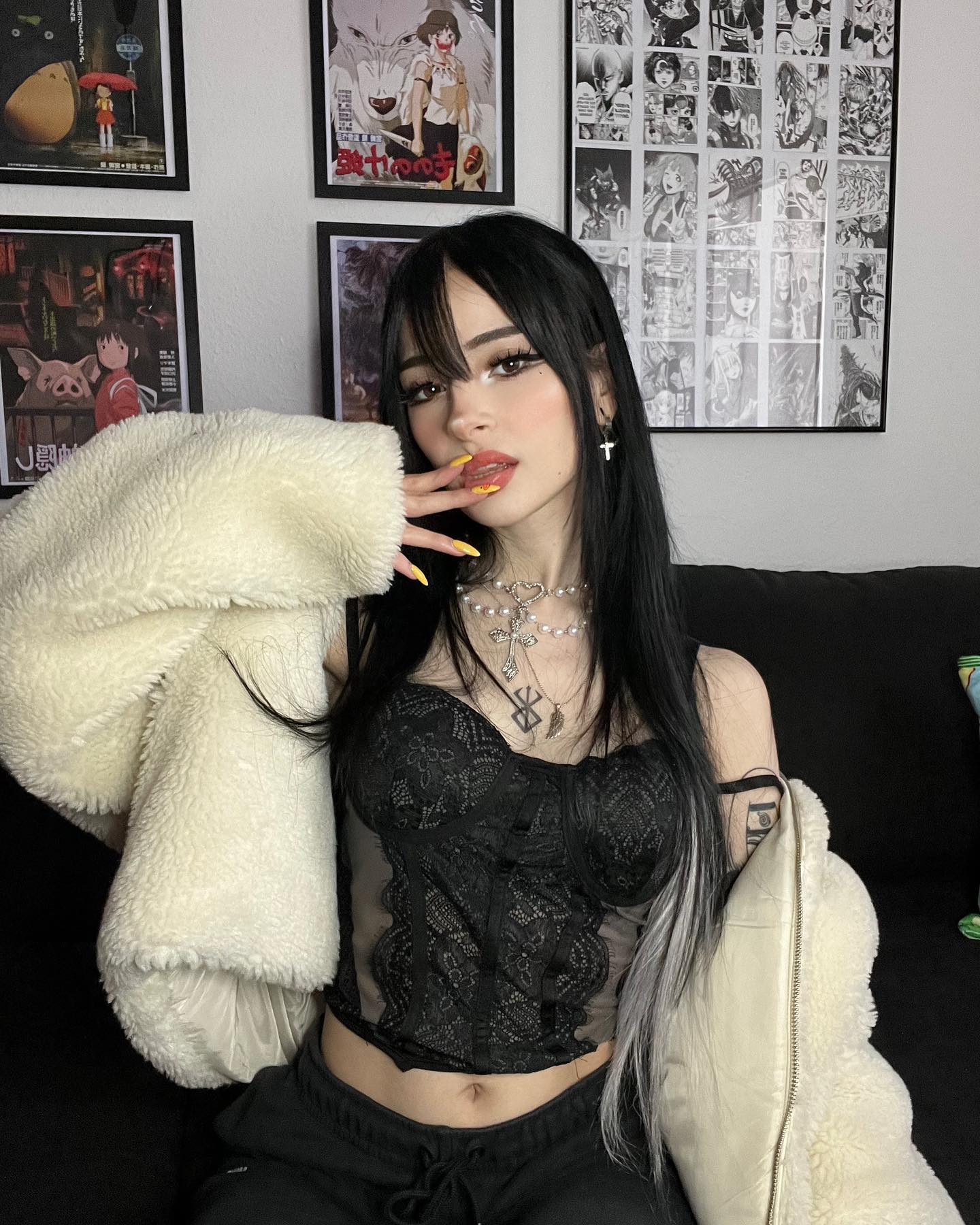 cata.leyah instagram image archive image