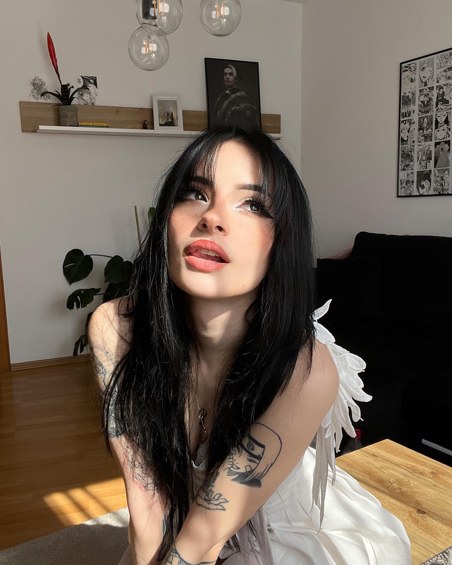 cata.leyah instagram image archive image