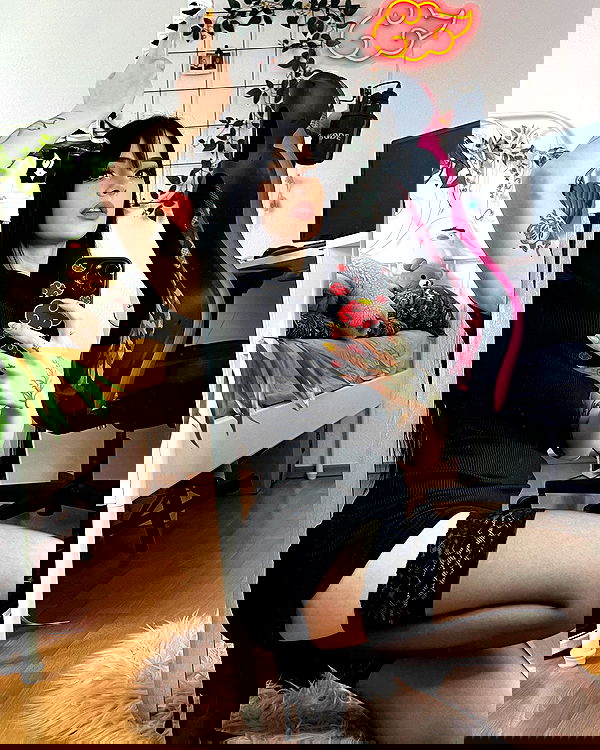 cata.leyah image ~ Altpins