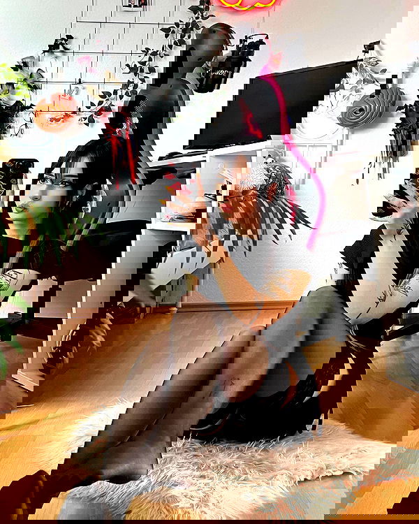 cata.leyah image ~ Altpins