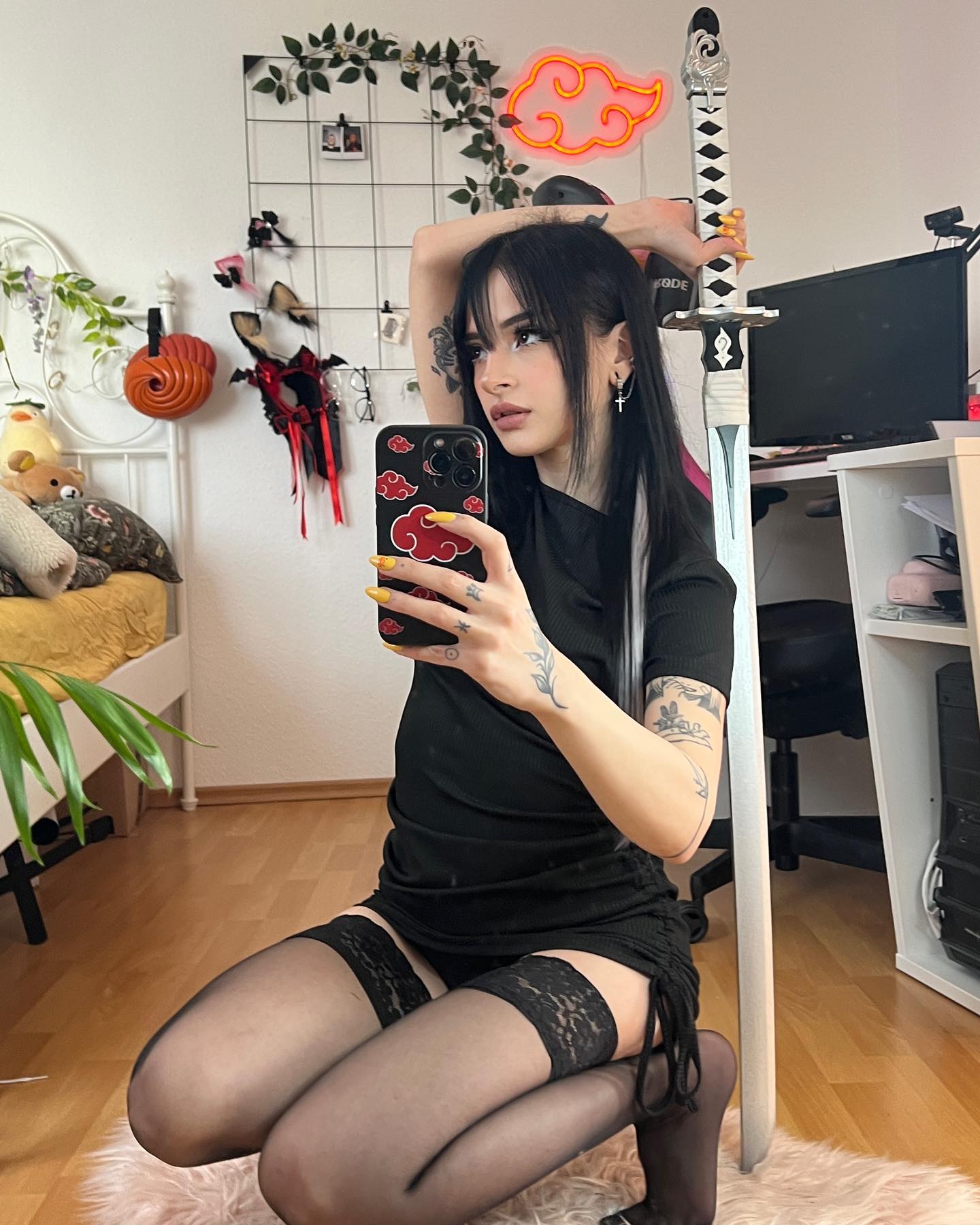 cata.leyah instagram image archive image