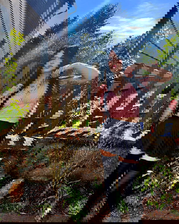 cata.leyah image ~ Altpins