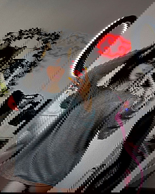 cata.leyah image ~ Altpins