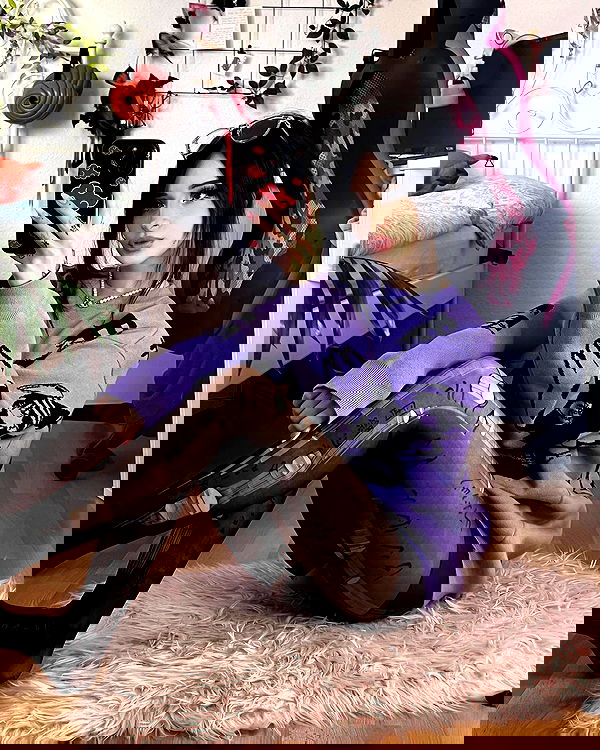 cata.leyah image ~ Altpins