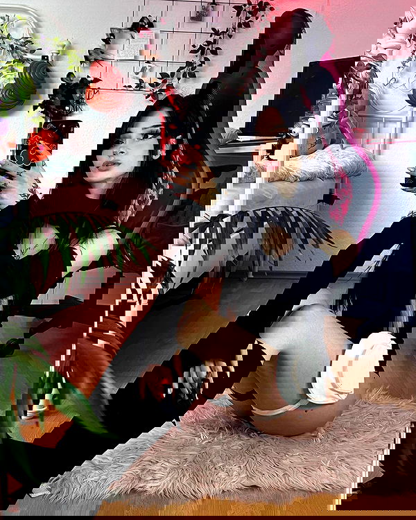 cata.leyah image ~ Altpins