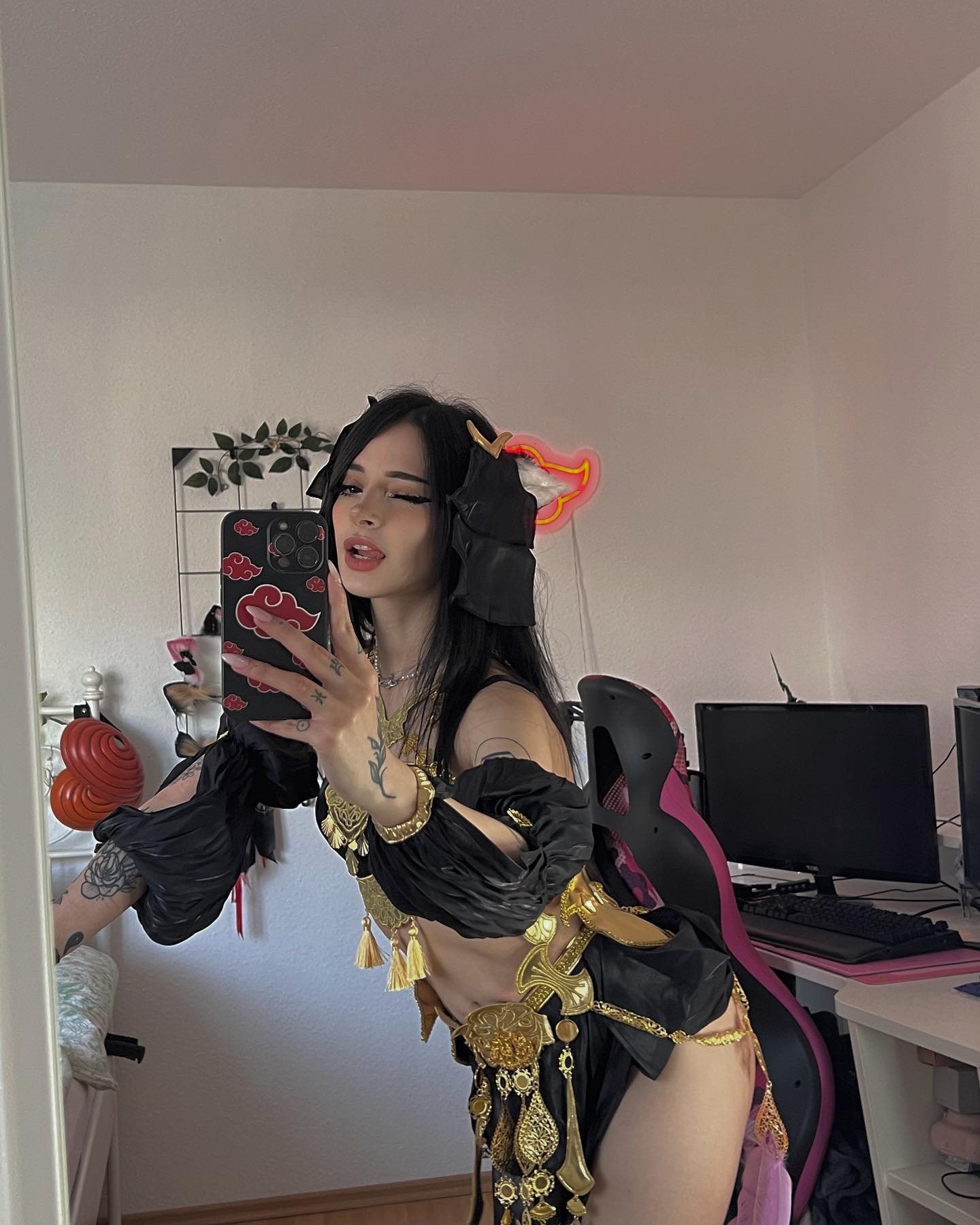 cata.leyah instagram image archive image