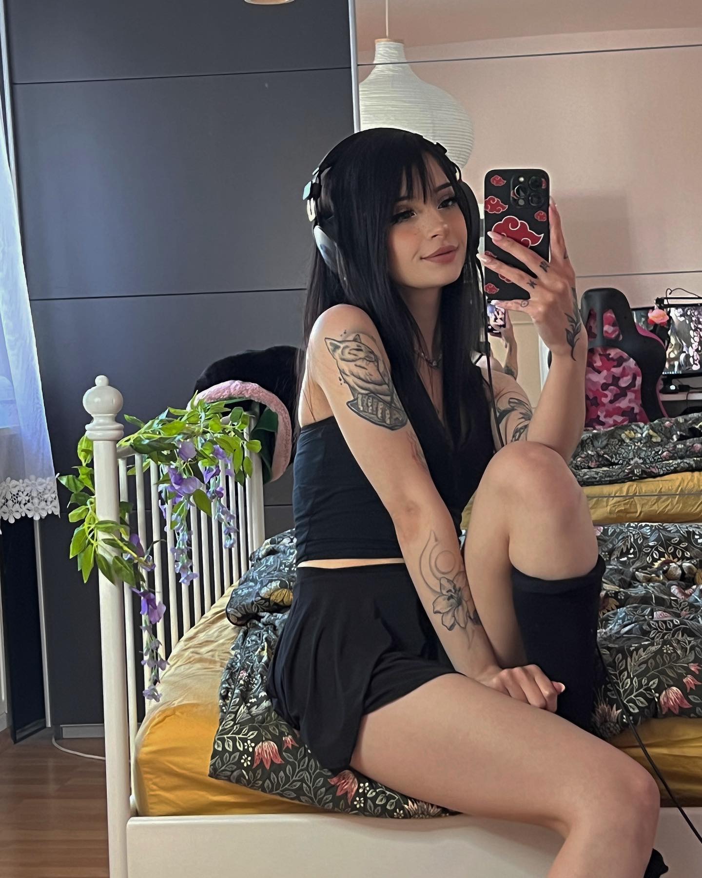 cata.leyah instagram image archive image