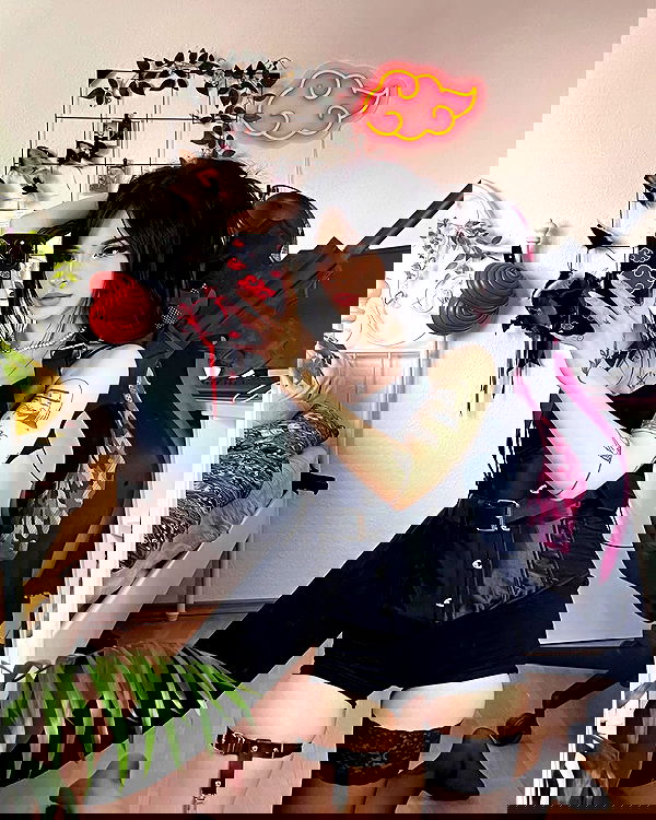 cata.leyah image ~ Altpins