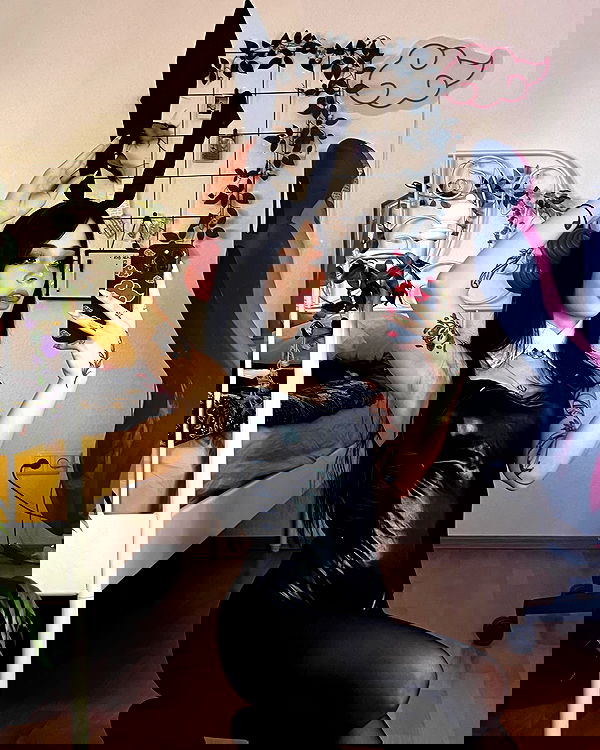 cata.leyah image ~ Altpins