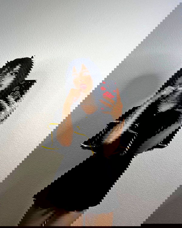 cata.leyah image ~ Altpins