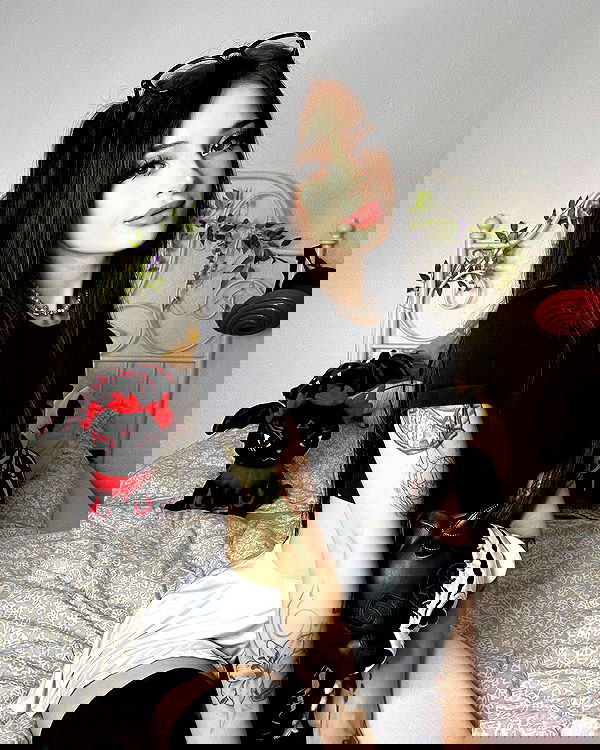 cata.leyah image ~ Altpins