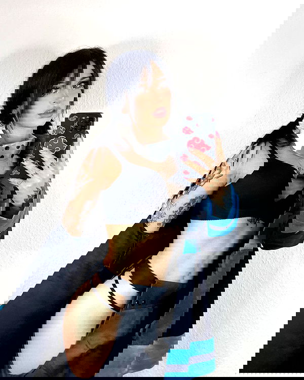 cata.leyah image ~ Altpins