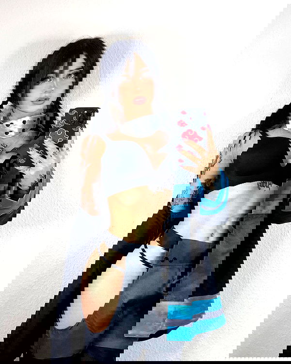 cata.leyah image ~ Altpins