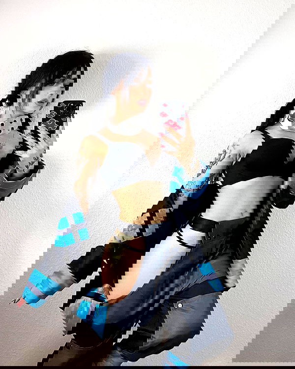 cata.leyah image ~ Altpins