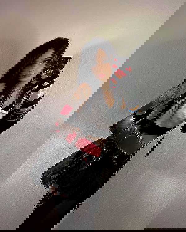 cata.leyah image ~ Altpins