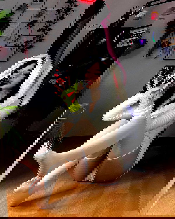 cata.leyah image ~ Altpins