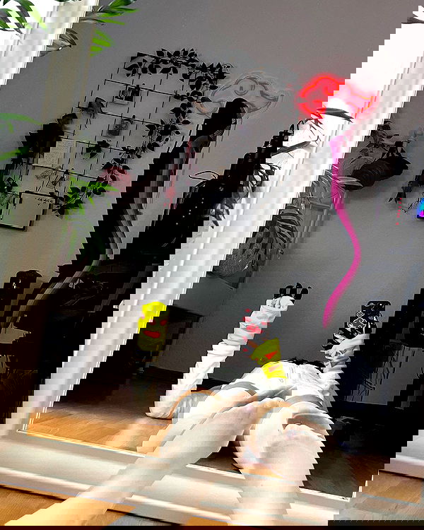 cata.leyah image ~ Altpins