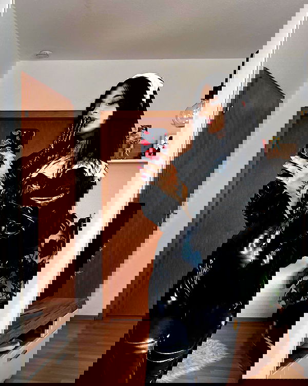 cata.leyah image ~ Altpins