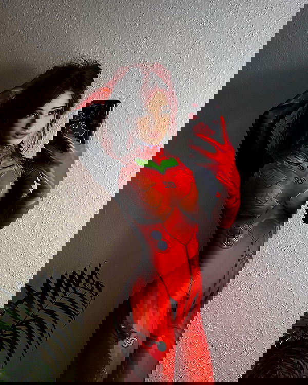 cata.leyah image ~ Altpins