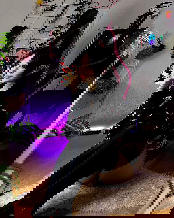 cata.leyah image ~ Altpins