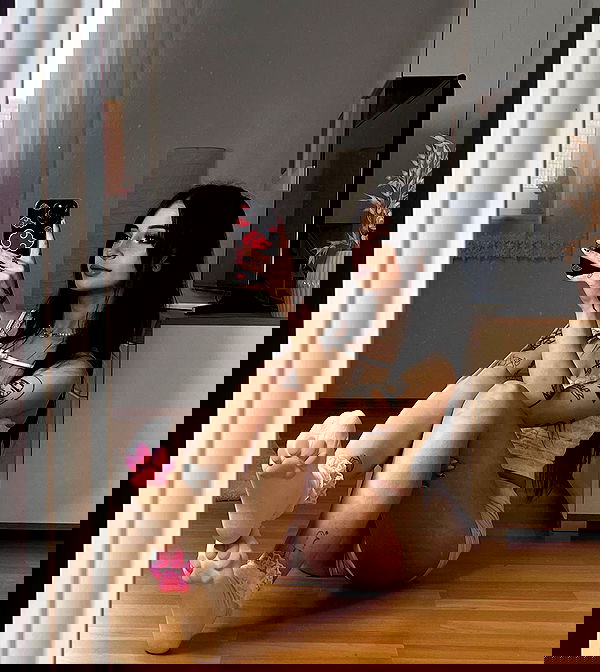 cata.leyah image ~ Altpins