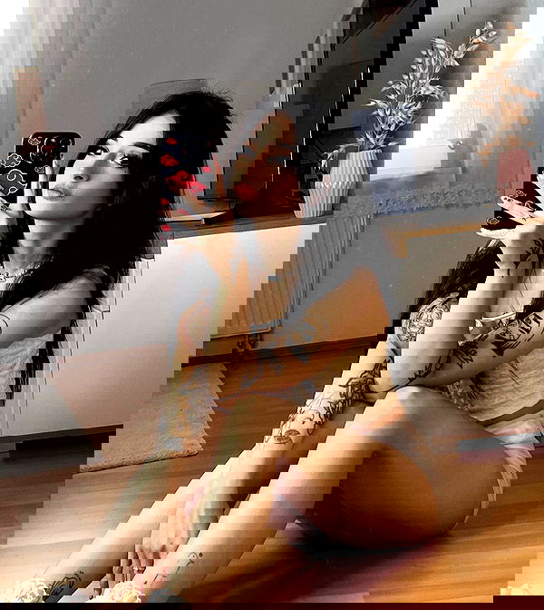 cata.leyah image ~ Altpins